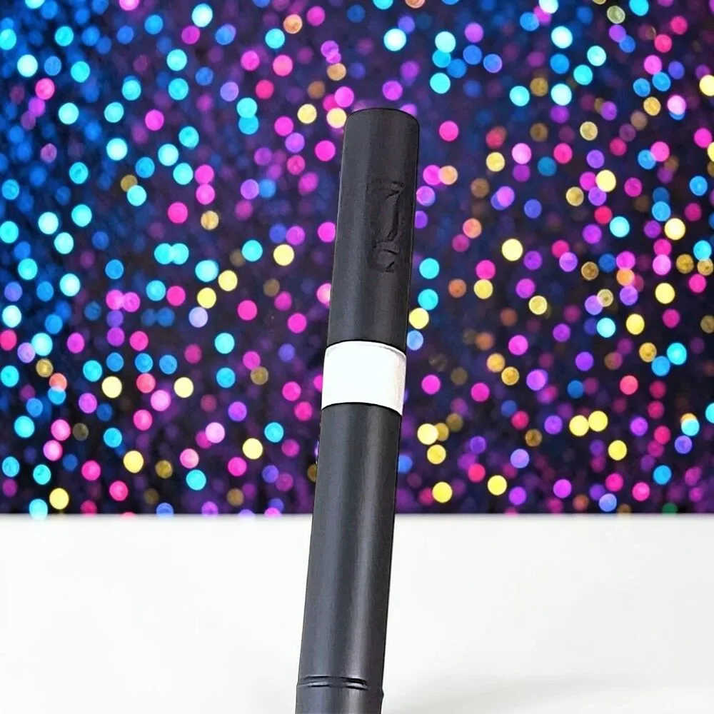 Kat Von D Metal Crush Liquid Highlighter, Helix  1.8ml New In Box